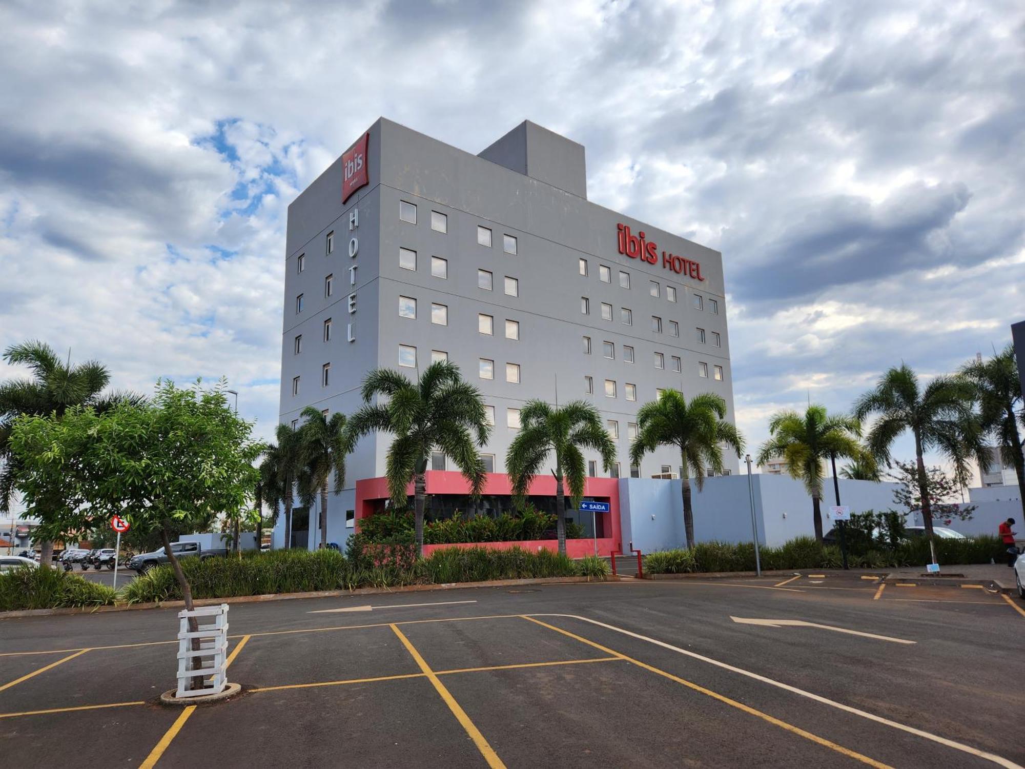 Hotel Ibis Jataí Exteriér fotografie